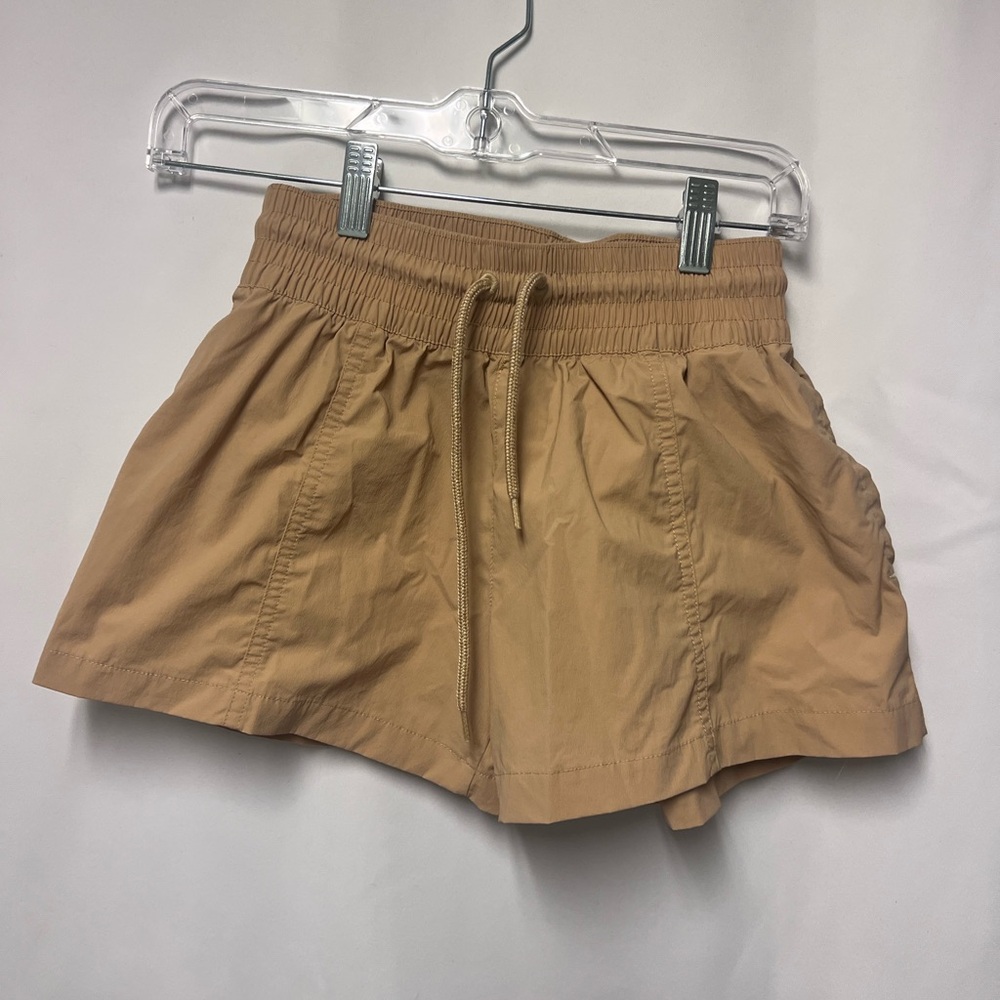 Columbia Sportswear Tan Shorts xs